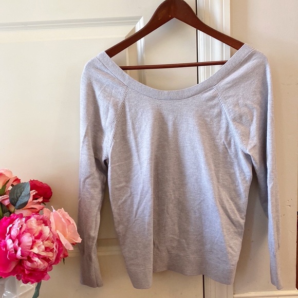 Victorias Secret | Twisted Back Soft Grey Top women’s small - Picture 3 of 9